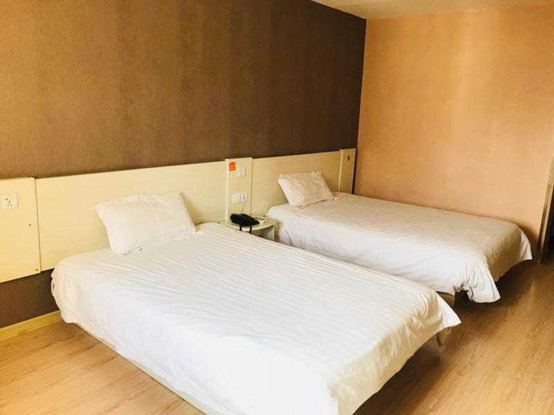 7天连锁酒店青岛海云庵兴隆路店 外观 照片